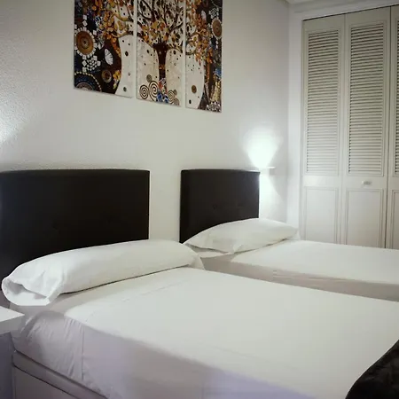 Hostal Artico Madrid Exterior photo